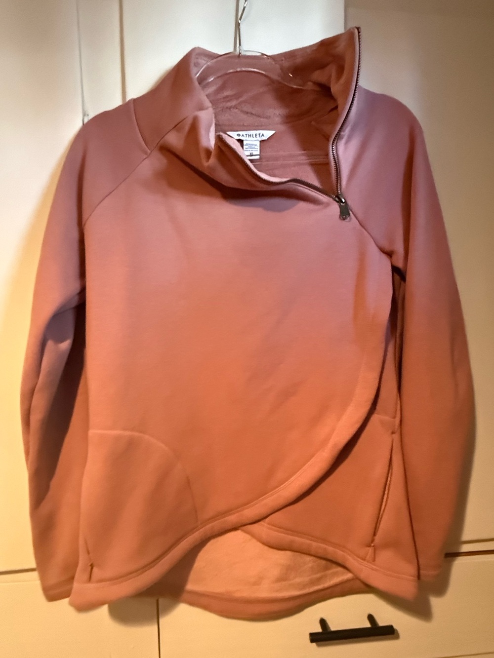 Athleta XS pink mock neck sweatshirt